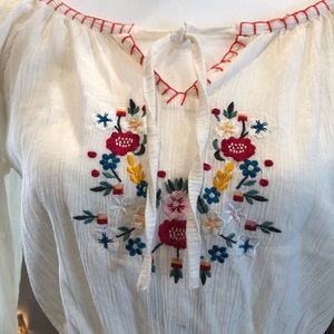 True Grit Sundance Embroidered Peasant Top S-M
